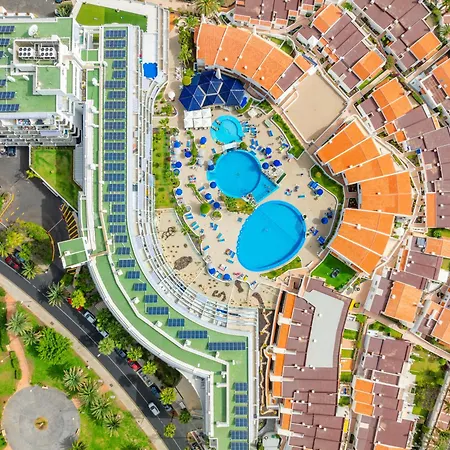 Hovima Atlantis 4* אדחה